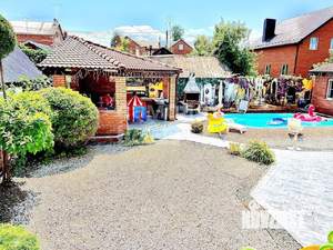 Коттедж 420м², 3-этажный, на длительный срок,