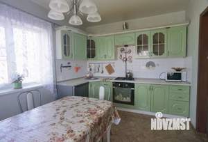 Дом 174м², 2-этажный, участок 7 сот.