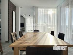 Дом 217м², 2-этажный, участок 5 сот.