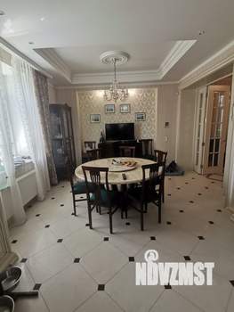 Таунхаус 300м², 3-этажный, участок 2 сот.