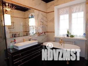 Дом 564м², 3-этажный, участок 5 сот.