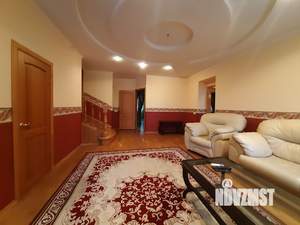 Дом 377м², 3-этажный, участок 5 сот.