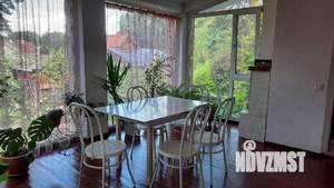 Коттедж 253м², 3-этажный, участок 7 сот.