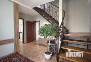 Дом 174м², 2-этажный, участок 7 сот.