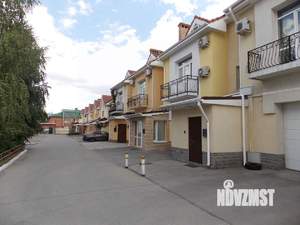 Таунхаус 338м², 3-этажный, участок 1 сот.