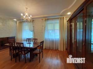 Дом 377м², 4-этажный, участок 5 сот.