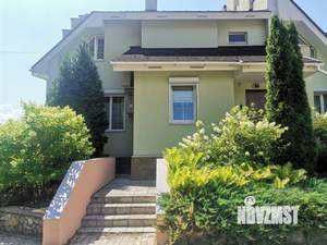 Таунхаус 300м², 3-этажный, участок 2 сот.