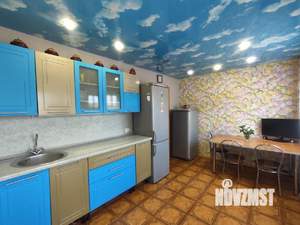 Дом 237м², 3-этажный, участок 10 сот.