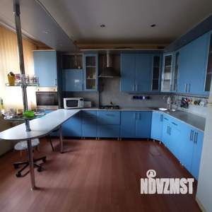 Дом 400м², 4-этажный, участок 11 сот.