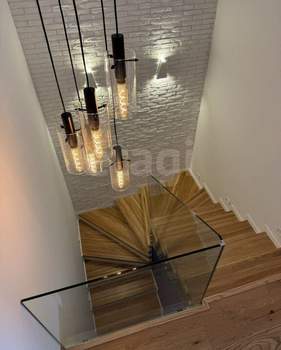 Дом 220м², 2-этажный, участок 3 сот.