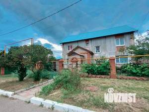 Дом 237м², 3-этажный, участок 10 сот.