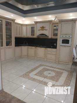 Коттедж 320м², 2-этажный, участок 6 сот.