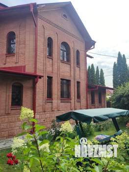 Дом 368м², 3-этажный, участок 13 сот.