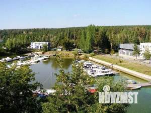 Коттедж 390м&sup2;, 2-этажный, на длительный срок, 