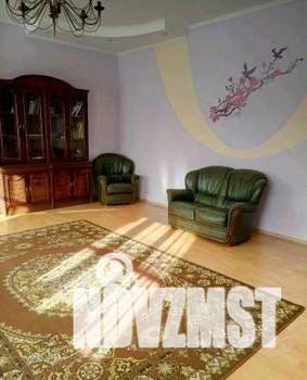 Дом 200м², 2-этажный, посуточно, 