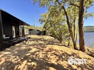 Дом 35м&sup2;, 2-этажный, посуточно, 