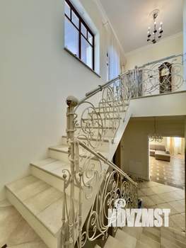 Дом 200м², 2-этажный, посуточно, 