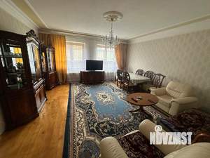 Коттедж 300м², 2-этажный, на длительный срок, 