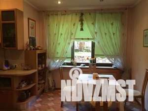 Коттедж 390м&sup2;, 2-этажный, на длительный срок, 