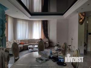 Коттедж 600м&sup2;, 2-этажный, на длительный срок, 