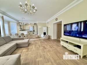 Дом 200м², 2-этажный, посуточно, 