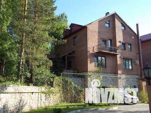 Коттедж 390м&sup2;, 2-этажный, на длительный срок, 