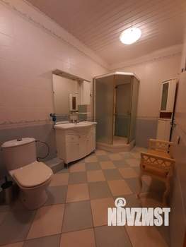 Дом 377м&sup2;, 4-этажный, участок 5 сот.  