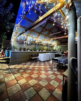 Дом 150м&sup2;, 3-этажный, участок 4 сот.  