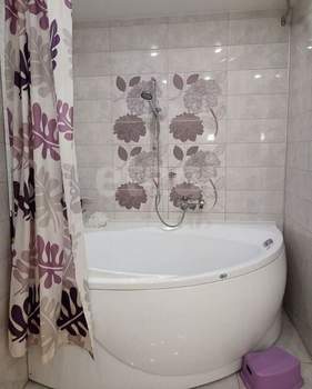 Дом 186м&sup2;, 2-этажный, участок 3 сот.  