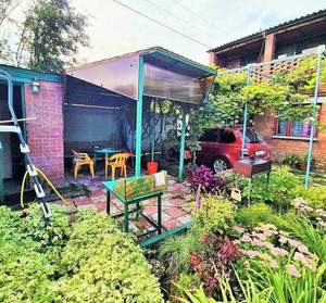 Дом 50м², 2-этажный, участок 5 сот.  