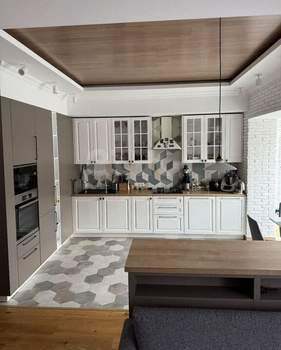 Дом 220м&sup2;, 2-этажный, участок 3 сот.  