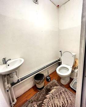 Дом 150м&sup2;, 3-этажный, участок 4 сот.  