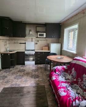 Дом 150м², 2-этажный, участок 6 сот.  