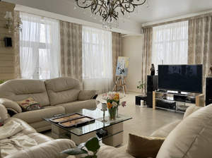 Дом 800м&sup2;, 1-этажный, участок 110 сот.  