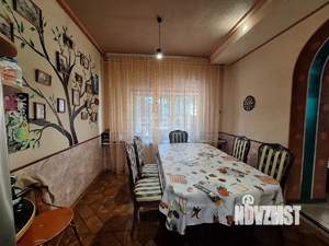 Дом 299м², 2-этажный, участок 6 сот.  