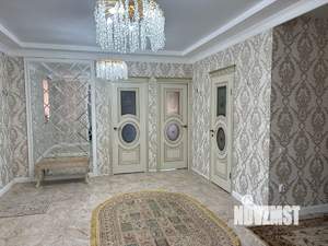 Дом 600м&sup2;, 3-этажный, участок 21 сот.  