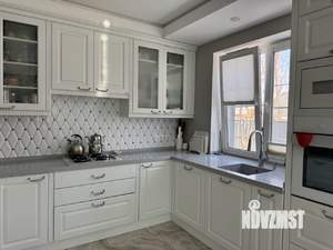 Дом 250м&sup2;, 1-этажный, участок 7 сот.  