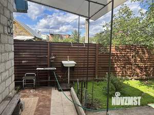 Дом 23м&sup2;, 2-этажный, участок 6 сот.  