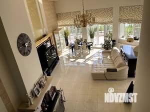 Дом 300м&sup2;, 4-этажный, участок 3 сот.  