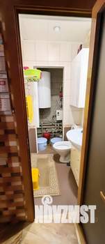 Дом 100м&sup2;, 2-этажный, участок 6 сот.  