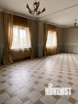 Дом 502м², 2-этажный, участок 15 сот.  