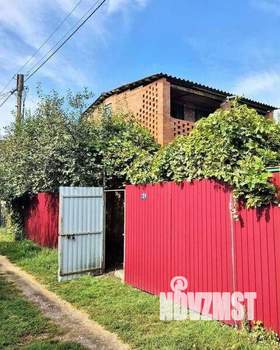 Дом 50м&sup2;, 2-этажный, участок 5 сот.  