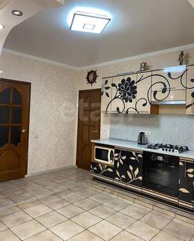 Дом 214м², 2-этажный, участок 6 сот.  