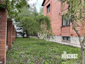 Коттедж 310м², 2-этажный, участок 10 сот.  