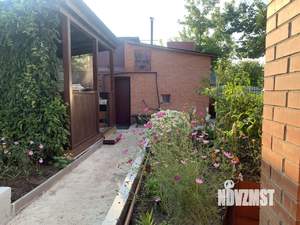 Дом 28м², 2-этажный, участок 5 сот.  