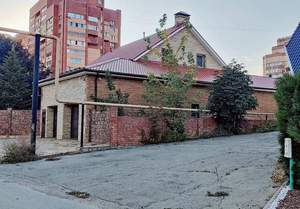 Дом 398м&sup2;, 2-этажный, участок 9 сот.  