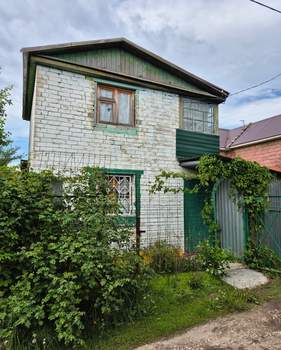 Дом 30м&sup2;, 2-этажный, участок 3 сот.  