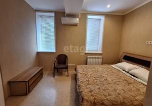 Дом 420м&sup2;, 3-этажный, участок 7 сот.  