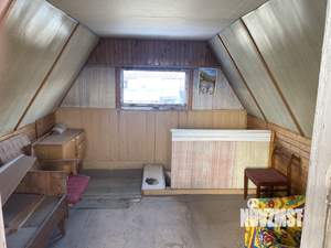 Дом 12м&sup2;, 2-этажный, участок 5 сот.  