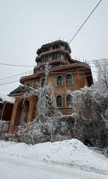 Дом 438м&sup2;, 3-этажный, участок 4 сот.  